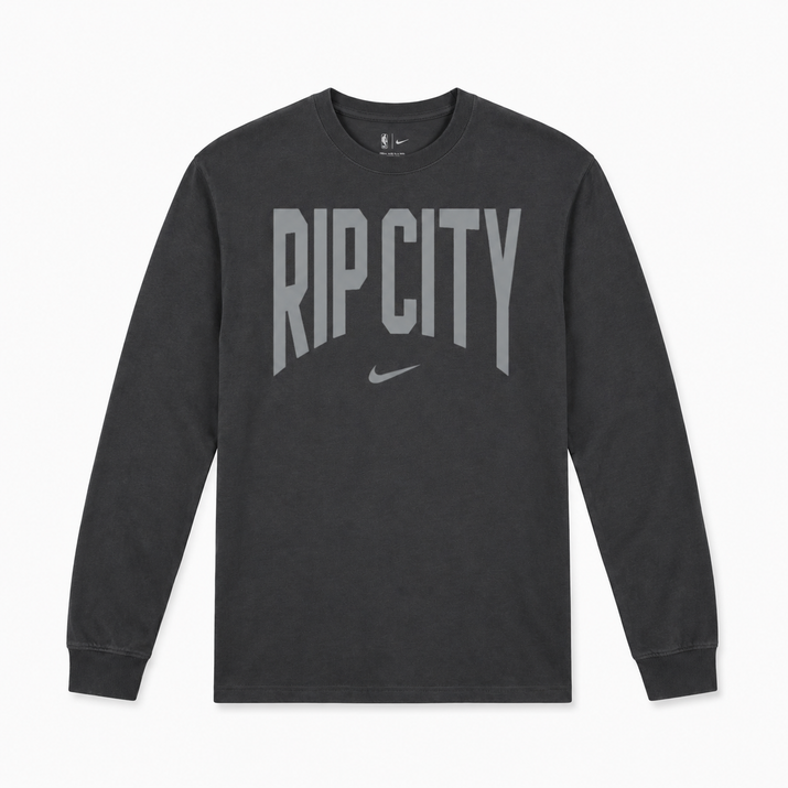 Nike Men's Long-Sleeve Travel T-Shirt