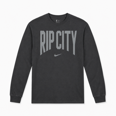 Nike Men's Long-Sleeve Travel T-Shirt
