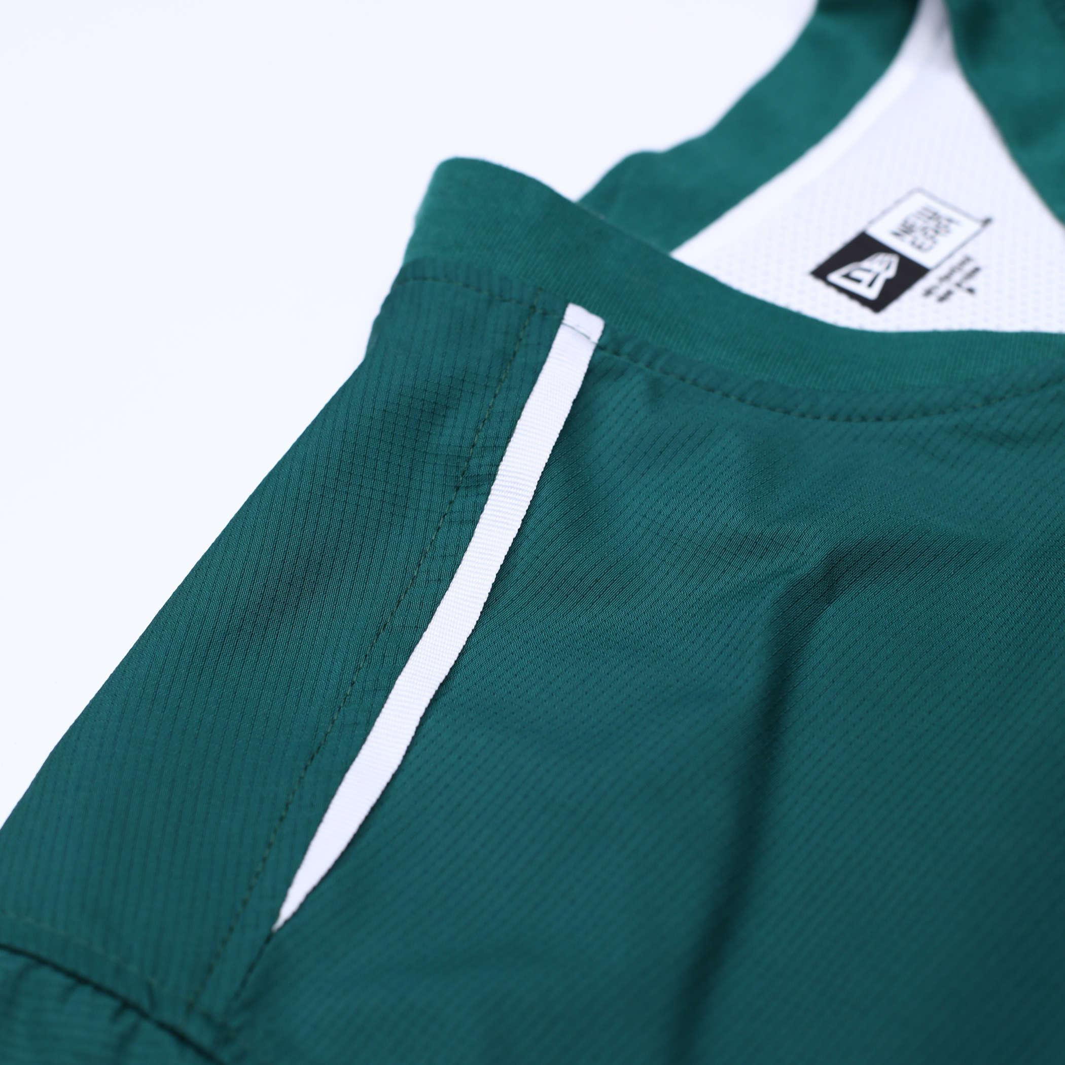 Era Golf Crest Short Sleeved Green & White Windbreaker