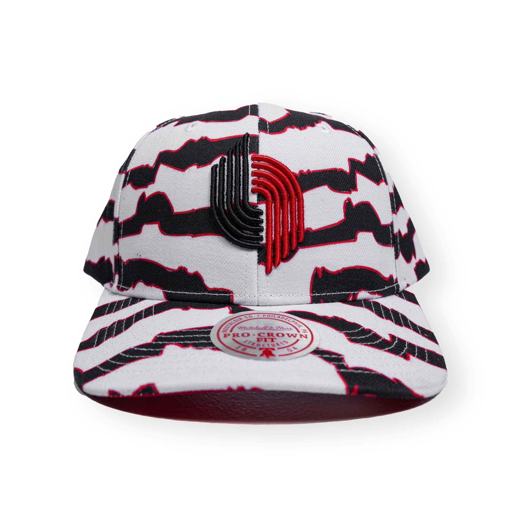 Mitchell & Ness Krookz Pro Black & White Snapback