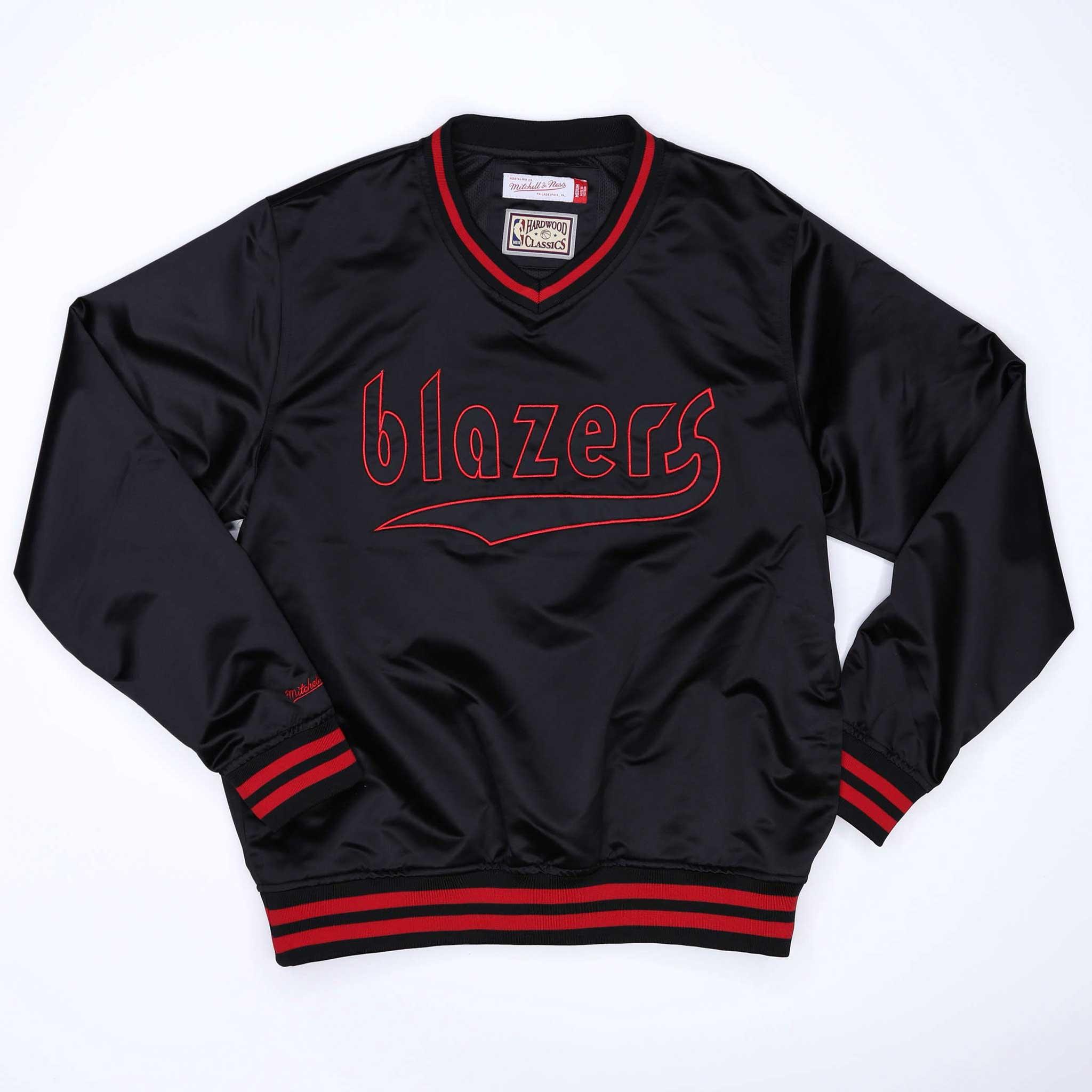 Mitchell & Ness Sideline Black Satin Pullover