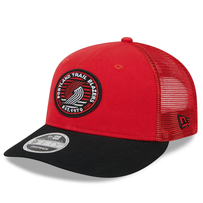 New Era Low Patch Mesh Red & Black Snapback