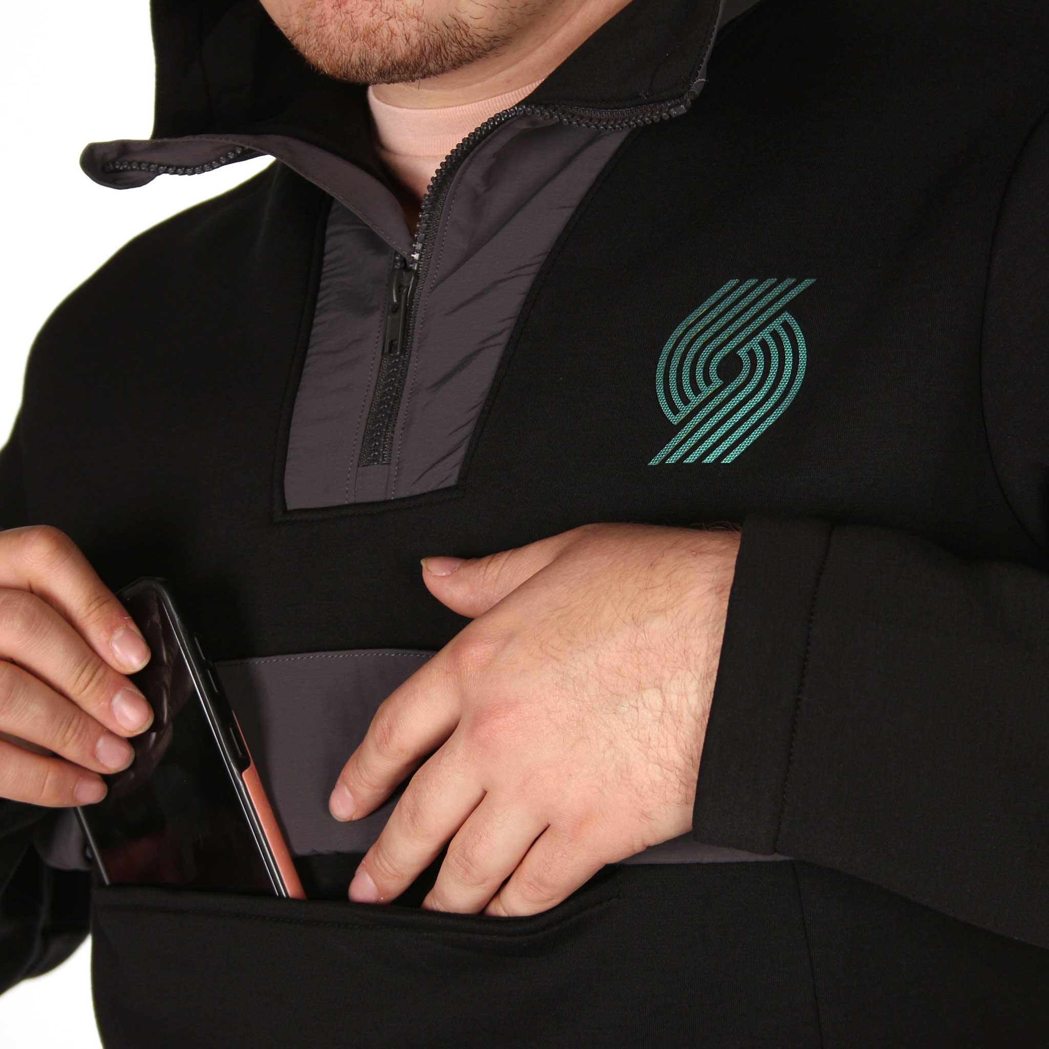 Ruckus Anorak Pullover Black Hoodie