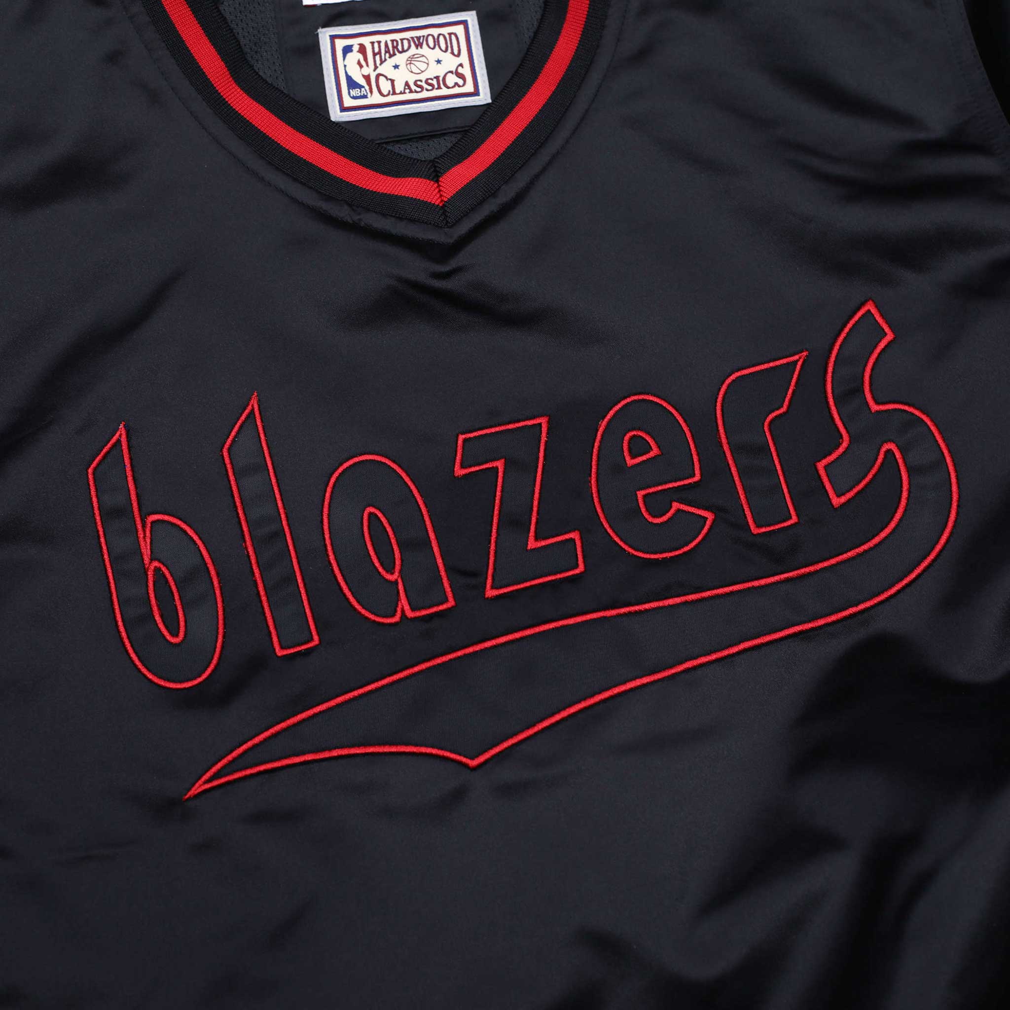 Portland Trail Blazers Mitchell & Ness Sideline Satin Pullover - XS - 